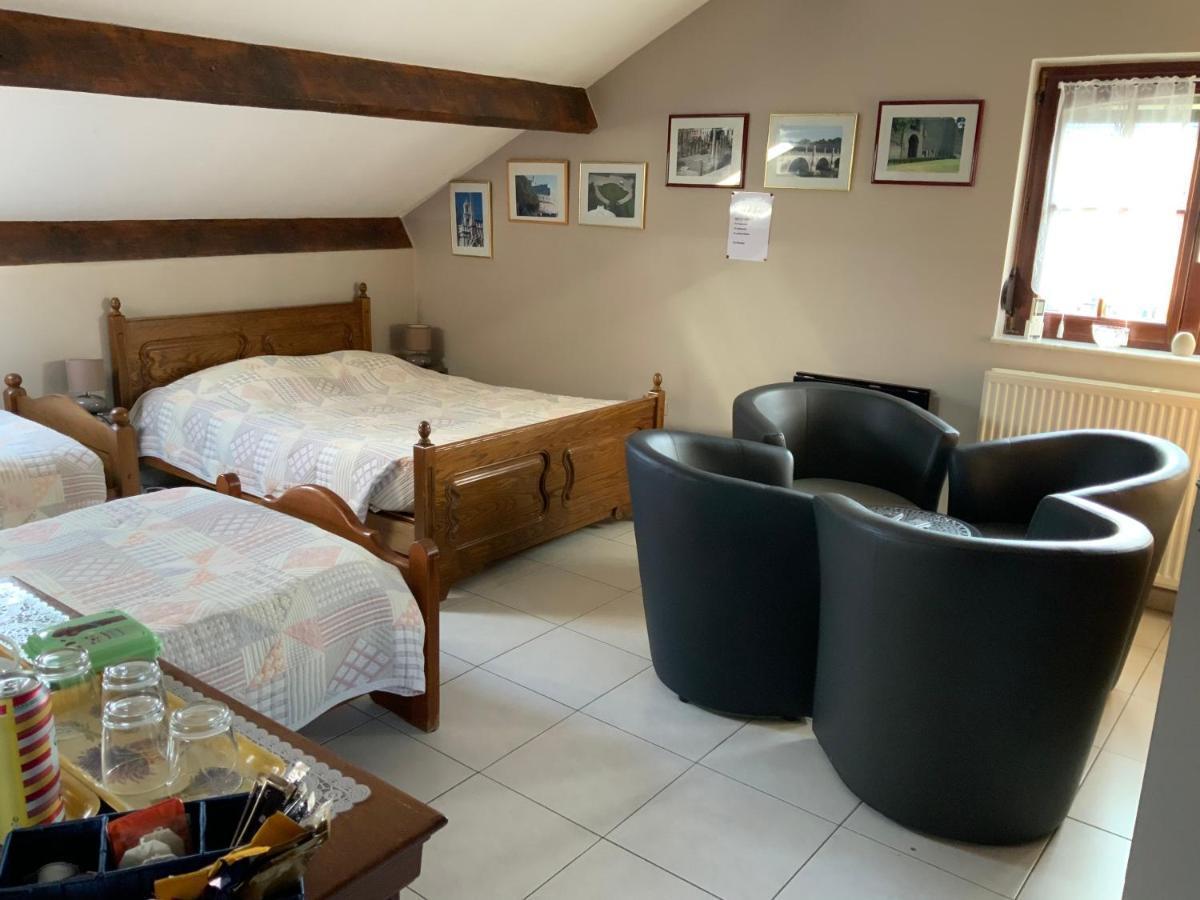 Le Castillon Trivieres Exterior foto