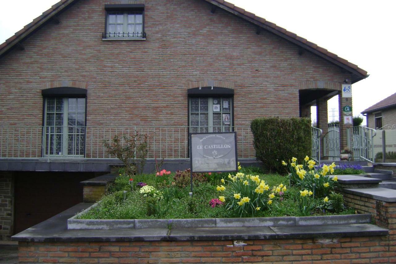 Le Castillon Trivieres Exterior foto